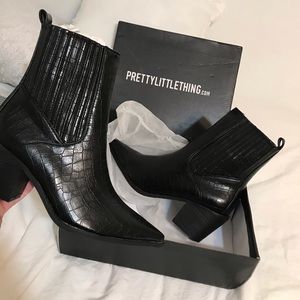 Black Chelsea western ankle boot